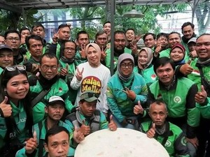 Legislator Gerindra Melly Goeslaw Ajak Warga Bebersih Bandung