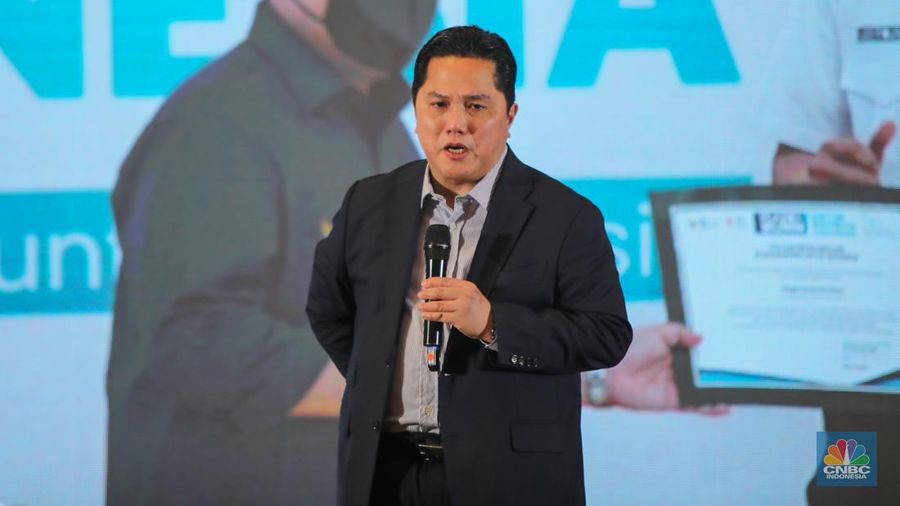 Menteri BUMN Periode 2019-2025, Erick Thohir menyampaikan sambutan saat acara Perpisahan dengan Kementerian BUMN di Menara Danareksa, Jakarta, Jumat (19/9/2025). (CNBC Indonesia/Faisal Rahman)