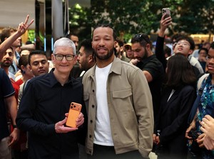 Apple Siapkan Penerus CEO Tim Cook