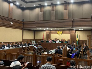 Ahli Kepabeanan Ungkap Impor Era Tom Lembong Harusnya Gula Kristal Putih
