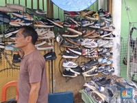 Sepatu Impor Serang Pasar Senen dan Jatinegara, Mereknya Bikin Kaget