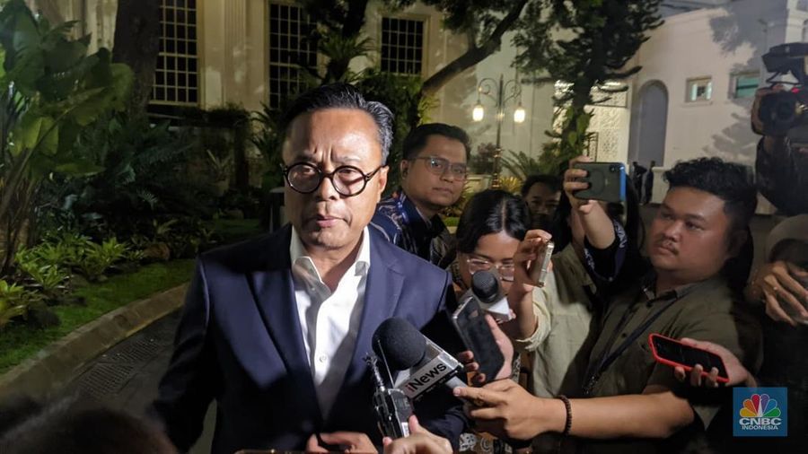 Wakil Menteri BUMN, Dony Oskaria saat memberikan keterangan pers di Istana di Istana Kepresidenan, Jakarta, Jumat (19/9/2025). (CNBC Indonesia/Emir Yanwardhana)