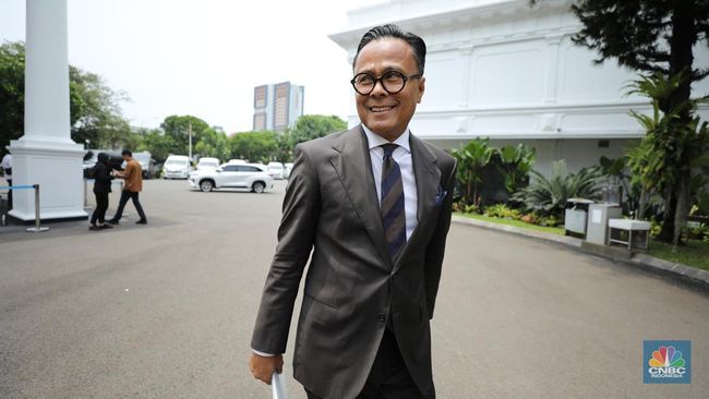 Dony Oskaria Jabat Plt Menteri BUMN, Ini Profilnya