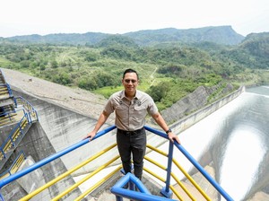 AHY Dorong Pengembangan PLTS di Bendungan Jatigede