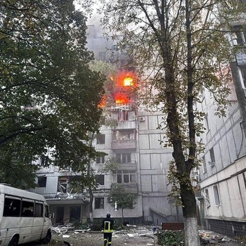 Putin Ngamuk! Hujan Rudal Hantam Ukraina, Apartemen Hancur-Warga Tewas