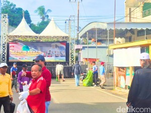 Suasana Sebengkok Tiram Jelang Kedatangan Habib Rizieq, Warga Kerja Bakti