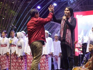 Gandeng Once Mekel, Bonnie Triyana Ajak Warga Merawat Budaya Lebak Banten