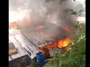Rumah Makan di Rest Area Tol Cipularang Terbakar