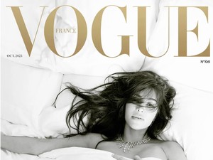 Kim Kardashian Tanpa Busana di Pemotretan Vogue, Hanya Berhiaskan Berlian