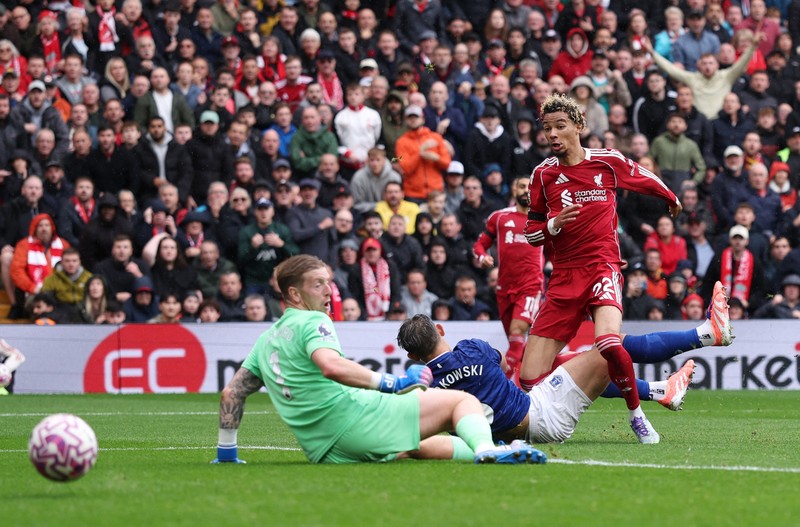Laga Derby Merseyside antara Liverpool melawan Everton di Stadion Anfield pada Sabtu (20/9) malam WIB. (REUTERS/David Klein)