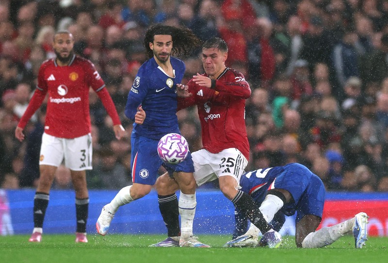 Laga Manchester United vs Chelsea di Stadion Old Trafford, Manchester, Minggu (21/9/2025) dini hari WIB. (REUTERS/Phil Noble) Laga Manchester United vs Chelsea di Stadion Old Trafford, Manchester, Minggu (21/9/2025) dini hari WIB. (REUTERS/Phil Noble)