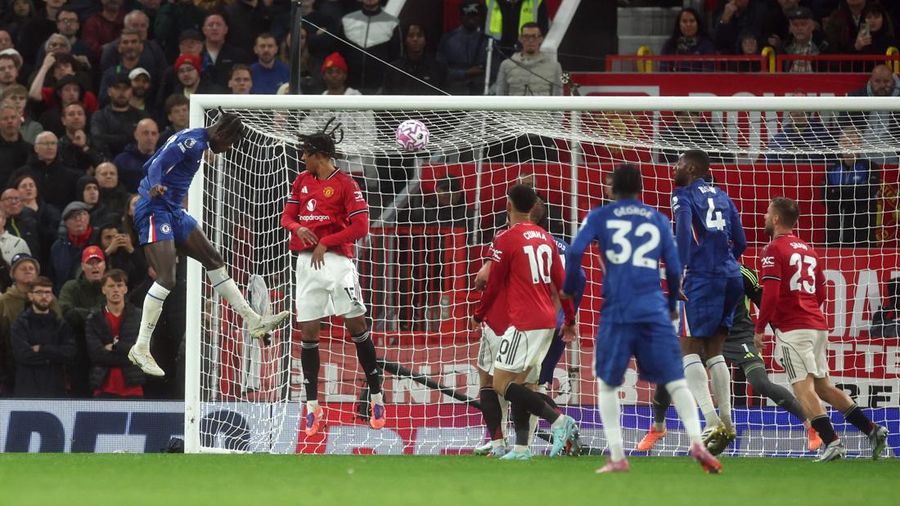 Laga Manchester United vs Chelsea di Stadion Old Trafford, Manchester, Minggu (21/9/2025) dini hari WIB. (REUTERS/Phil Noble)
