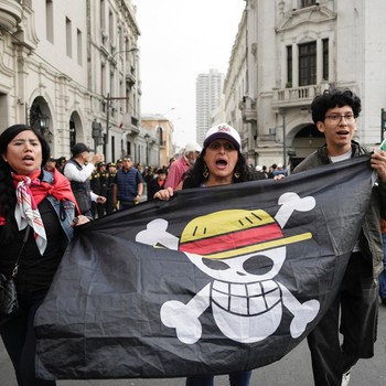 Potret Chaos Demo Gen Z di Peru, Bendera One Piece Berkibar Lagi