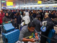 Serangan Siber Ganggu Bandara London, Penumpang Menyemut Antre Chek-in