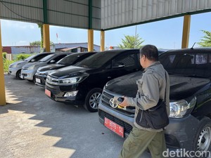 Berburu 99 Mobil Dinas Bekas Murah Lewat Lelang Pemprov Sulsel