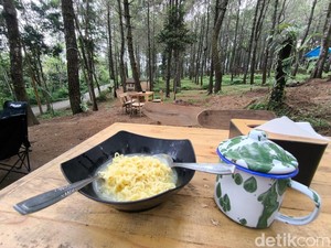Warkop Lembong, Surga Nongkrong Adem di Lereng Ciremai