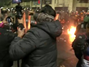 Video Ricuh Demo Antipemerintah di Peru, Gen Z Bentrok dengan Polisi