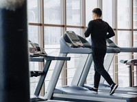 Ini Waktu Terbaik Makan untuk Meningkatkan Berat Badan & Massa Otot