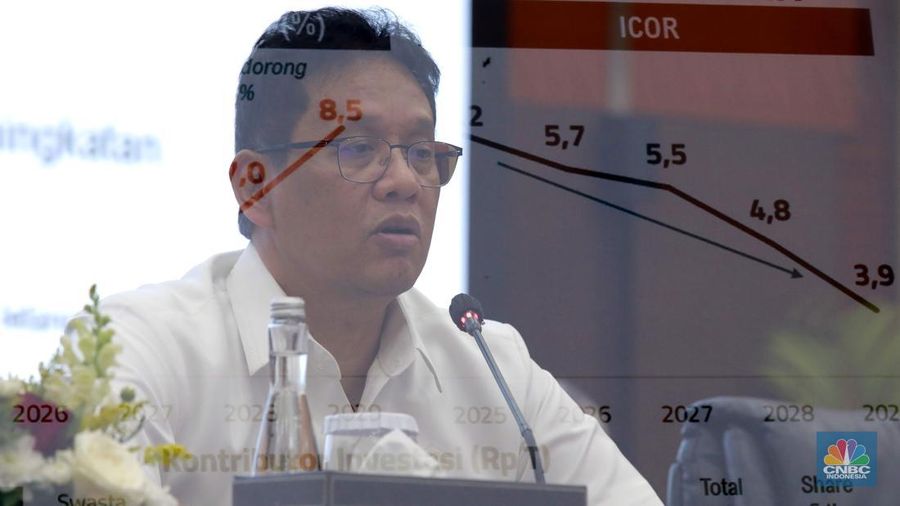 Menteri Keuangan Purbaya Yudhi Sadewa dalam memberi pemaparan APBN Kita di Kantor kementerian Keuangan, Jakarta, Senin, (22/9/2025). (CNBC Indonesia/Muhammad Sabki)