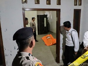 Anak di Ponorogo Bunuh Kedua Ortunya Ngaku Lihat Ular Melilit Korban