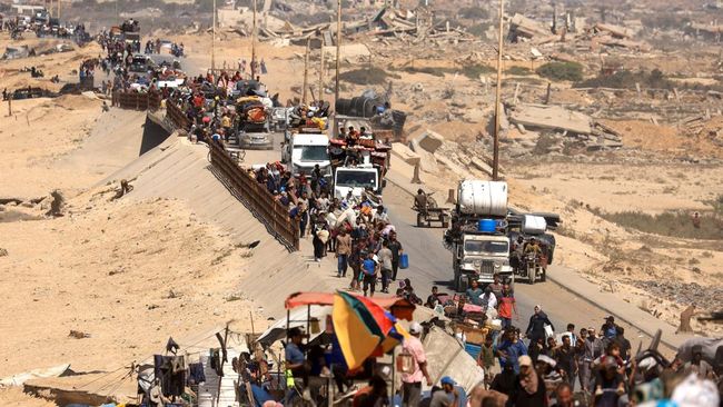 Jalan Kaki-Bawa Gerobak, Ribuan Warga Palestina Pulang ke Rumah