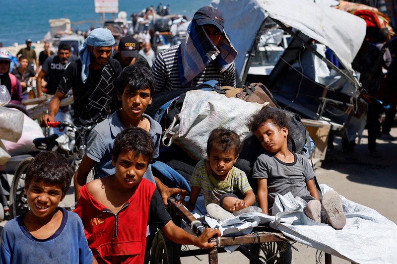Sejumlah warga Palestina yang mengungsi di Gaza Selatan akibat agresi Israel, Senin (22/9/2025). Sejumlah warga Palestina yang mengungsi di Gaza Selatan akibat agresi Israel, Senin (22/9/2025). (REUTERS/Dawoud Abu Alkas)