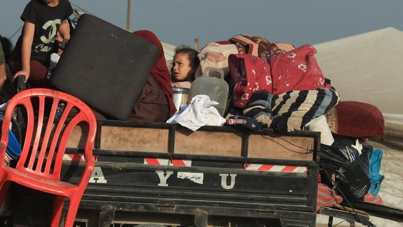 Sejumlah warga Palestina yang mengungsi di Gaza Selatan akibat agresi Israel, Senin (22/9/2025). (REUTERS/Dawoud Abu Alkas)