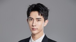 7 Hal Tentang Rumor Penyebab Kematian Aktor Yu Menglong Jatuh dari Gedung