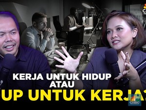 Kerja Untuk Hidup Atau Hidup Untuk Kerja? ft Ayyi Hidayah