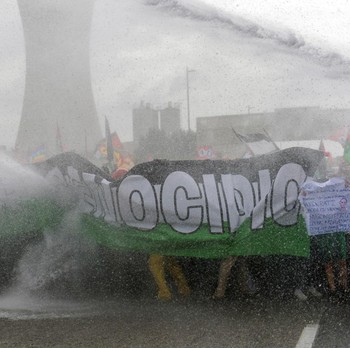 Italia 'Pecah'! Ribuan Warga ke Jalan, Demo Pro Palestina Anti Israel
