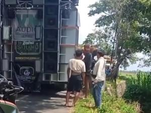 Kata Panitia Soal Truk Sound Horeg Bongkar Jembatan Agar Bisa Lewat