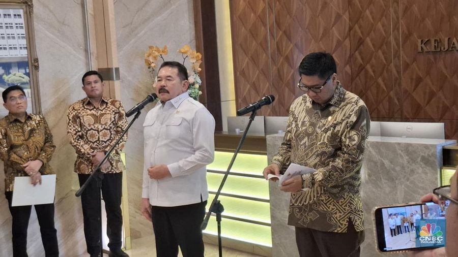 Kementerian Perumahan dan Kawasan Permukiman (PKP) Maruarar Sirait melakukan kunjungan ke Kejaksaan Agung (Kejagung) pada Selasa (23/9/2025). (CNBC Indonesia/Chandra Dwi Pranata)