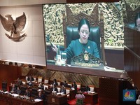 Tok! Paripurna DPR Setujui 9 Anggota BPH Migas