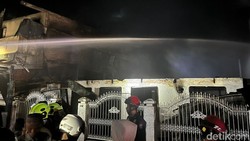 Berhari-hari Tawuran Antarwarga di Tallo Makassar, Rumah Pun Dibakar