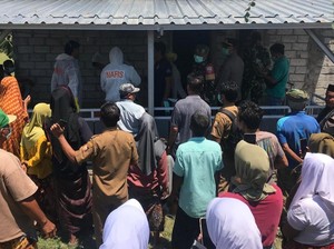 Rumah Penuh Lalat-Bau Busuk, Pemuda Ditemukan Tewas Tergantung