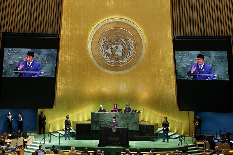 Presiden Indonesia Prabowo Subianto berpidato di Sidang Umum Perserikatan Bangsa-Bangsa ke-80 di Markas Besar PBB di New York, AS, 23 September 2025. (REUTERS/MIKE SEGAR)
