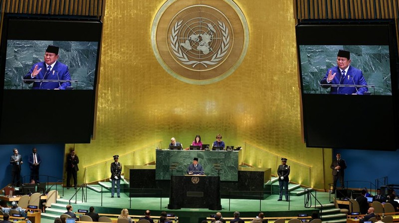 Presiden Indonesia Prabowo Subianto berpidato di Sidang Umum Perserikatan Bangsa-Bangsa ke-80 di Markas Besar PBB di New York, AS, 23 September 2025. (REUTERS/MIKE SEGAR)