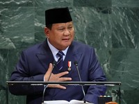Prabowo Blak-blakan Ungkap Alasan Bangun Tanggul Laut Raksasa di PBB