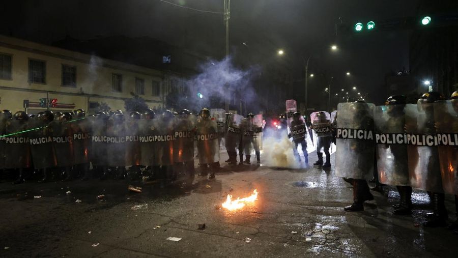 Ratusan warga Gen Z Peru kembali turun ke jalan berdemo memprotes praktik korupsi, kejahatan kelompok kriminal 