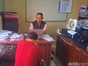 Guru BK SMP di Lubuklinggau yang Cabuli Siswinya Diberhentikan Sementara