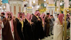 Salat Ghaib untuk Mufti Agung Syekh Abdulaziz Al-Sheikh Digelar di Seluruh Saudi