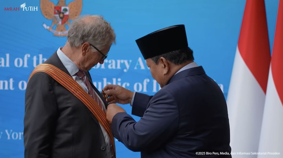 Presiden Prabowo Anugerahkan Bintang Jasa Utama kepada Bill Gates, New York, AS (23/9/2025). (Tangkapan Layar Youtube/Sekretariat Presiden)