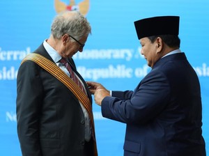 Apa Itu Bintang Jasa Utama yang Diberikan Prabowo untuk Bill Gates?