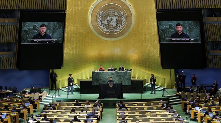 Presiden Ukraina Volodymyr Zelensky memimpin delegasi negaranya dalam Sidang Majelis Umum PBB (UNGA) ke-80 di New York. (Reuters)