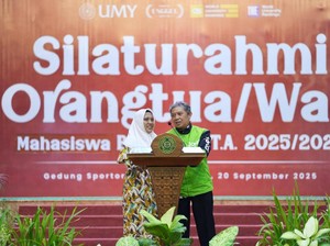 Motor Ojol Itu Antarkan Afani Gapai Cita-cita Jadi Dokter