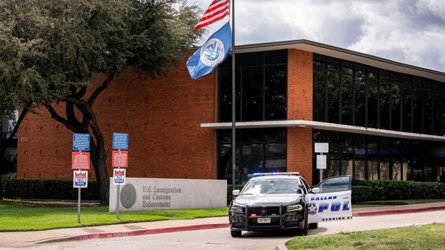 Kantor Imigrasi AS Diguncang Penembakan Brutal, 1 Tewas-Trump Bersuara