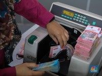 Masyarakat Ramai Tukar Dolar, Ternyata Ini Alasannya