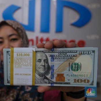 Rupiah Ambruk, Dolar AS Tembus Rp 17.000 Dolar Singapura Rp 13.000