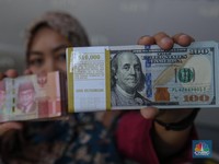 Rupiah Ditutup Melemah, Dolar AS Tembus Level Rp16.720