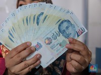 Pertarungan Deposito SGD: Bank RI vs Negeri Singa, Siapa Juaranya?